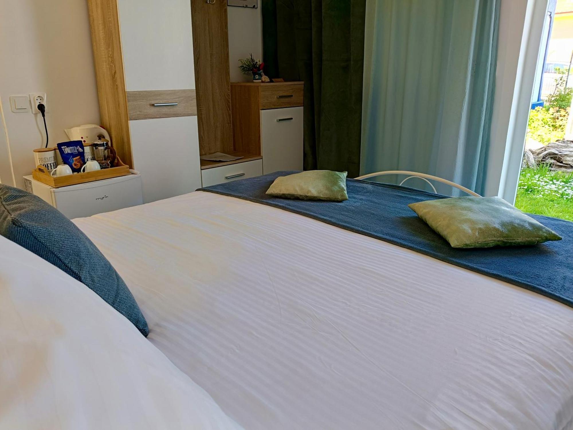 Casa Babica Guesthouse Costinesti Ngoại thất bức ảnh