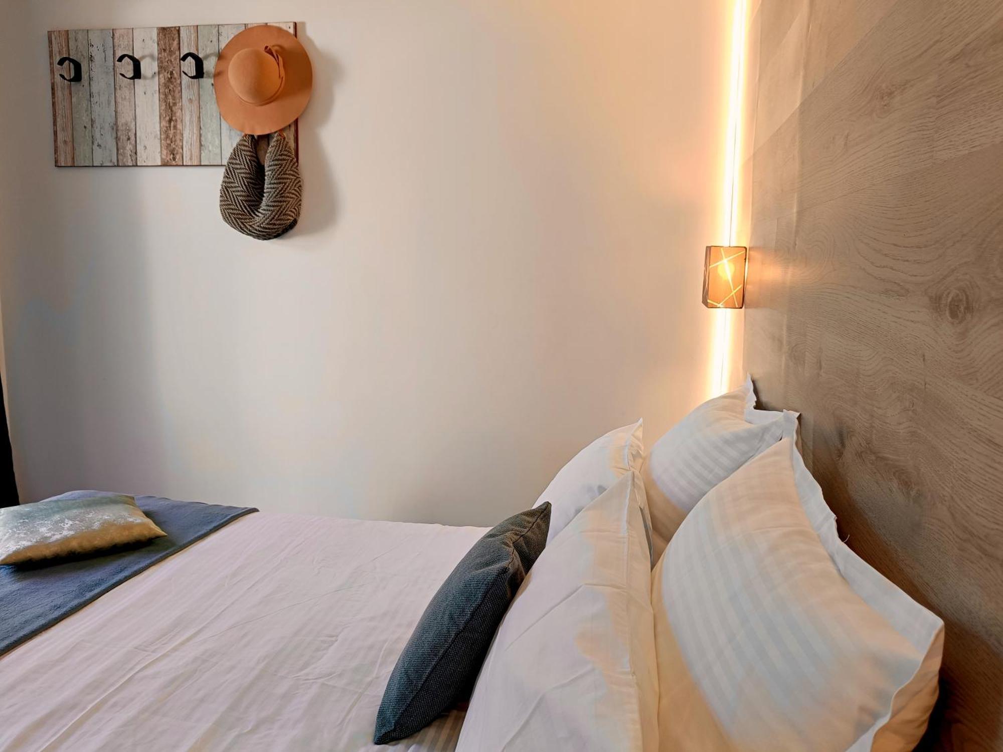 Casa Babica Guesthouse Costinesti Ngoại thất bức ảnh