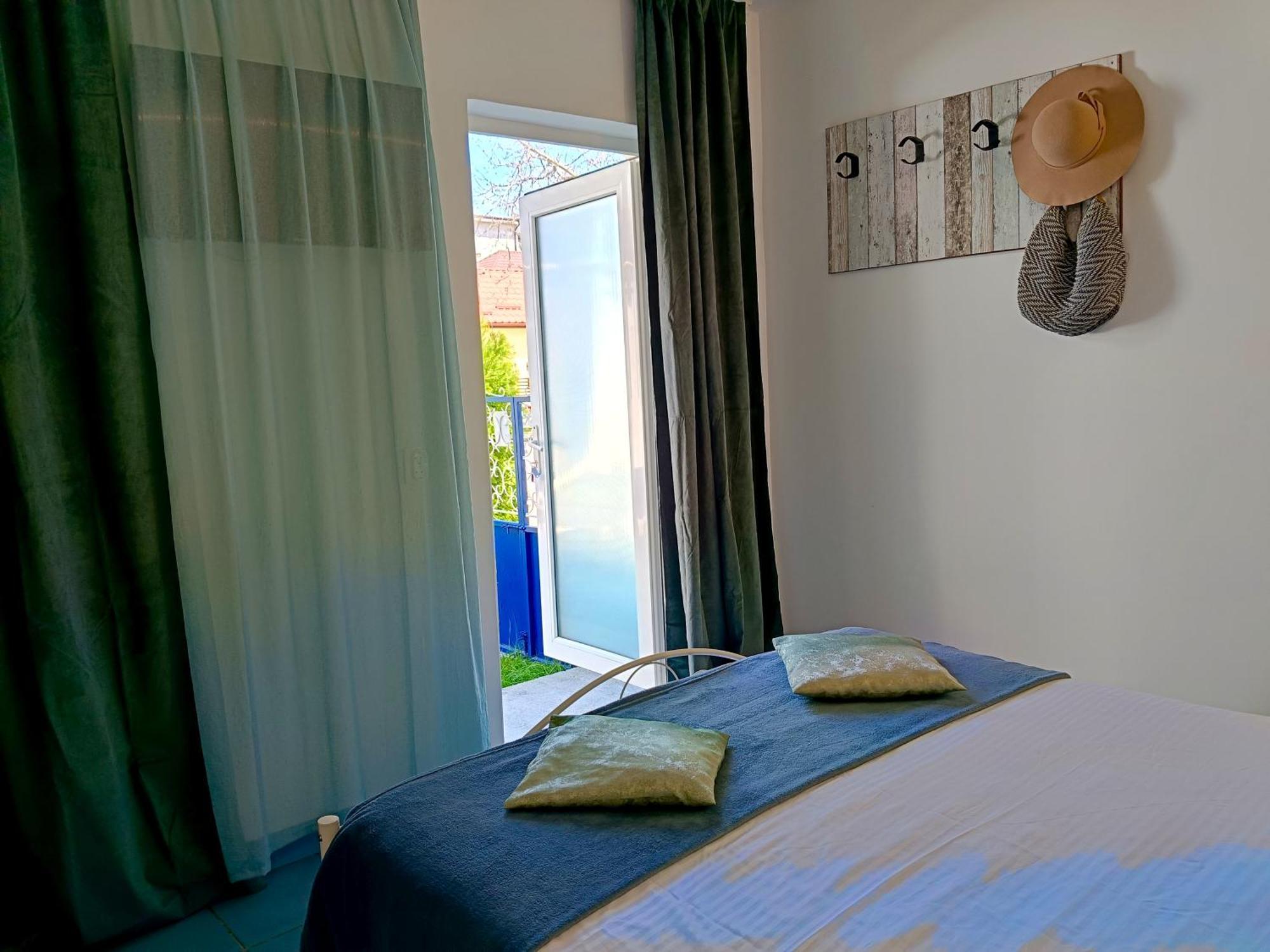 Casa Babica Guesthouse Costinesti Ngoại thất bức ảnh
